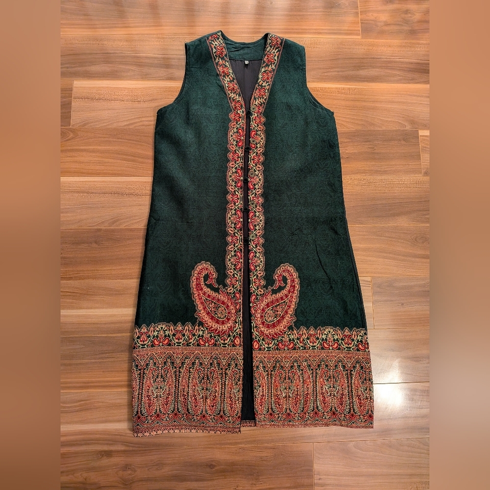 Elegant Green and Red Paisley Dress